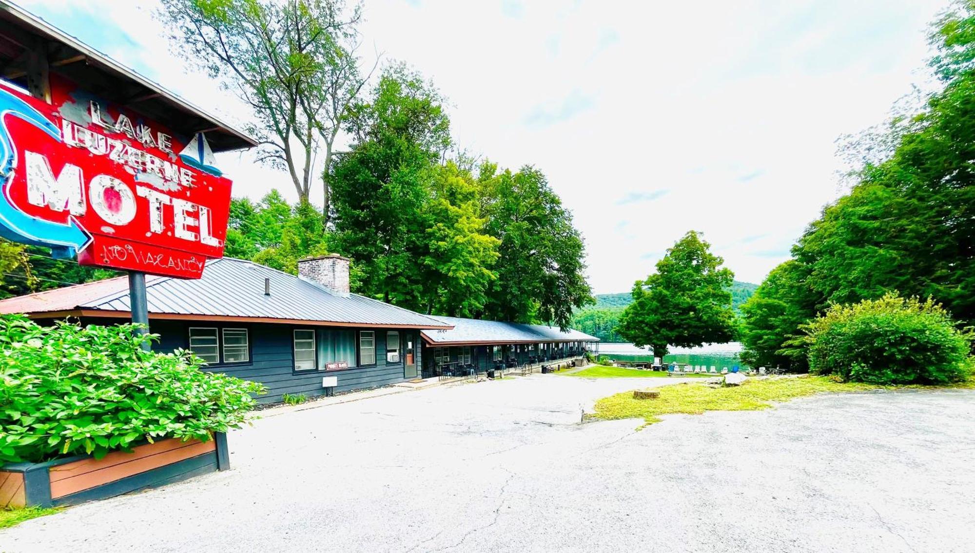 Motel Luzerne Lake Luzerne Exterior foto